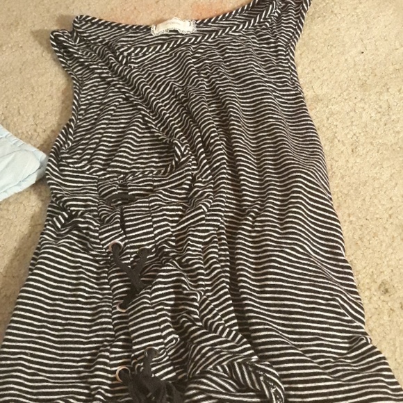 Black and white croped tank top - Picture 1 of 1
